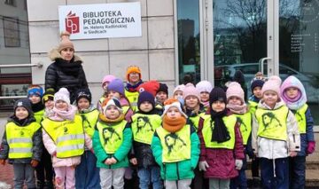 „Wyjście do biblioteki”